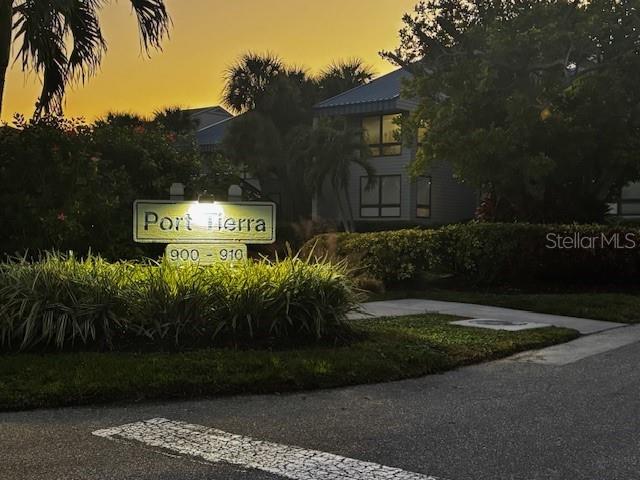 PORT TIERRA CONDO - Residential