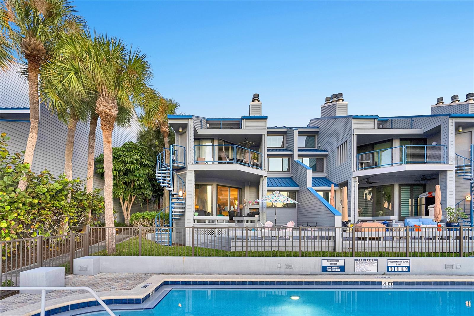 PORT TIERRA CONDO - Residential