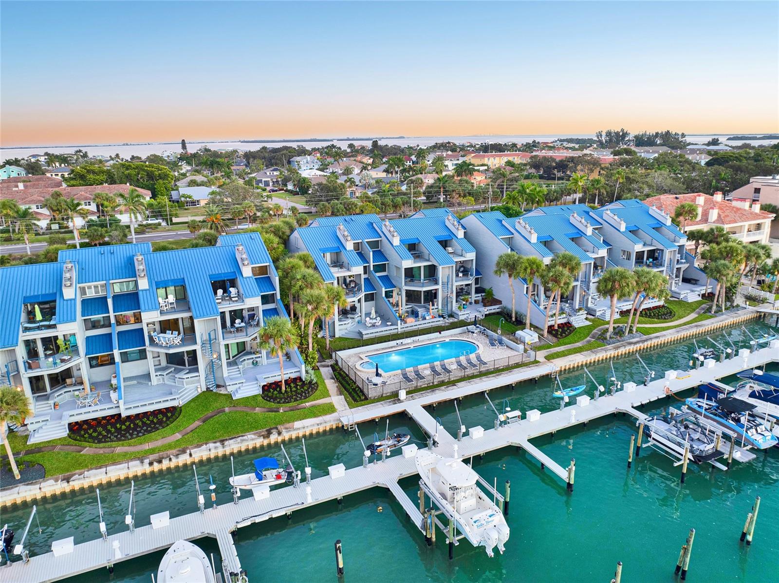 PORT TIERRA CONDO - Residential