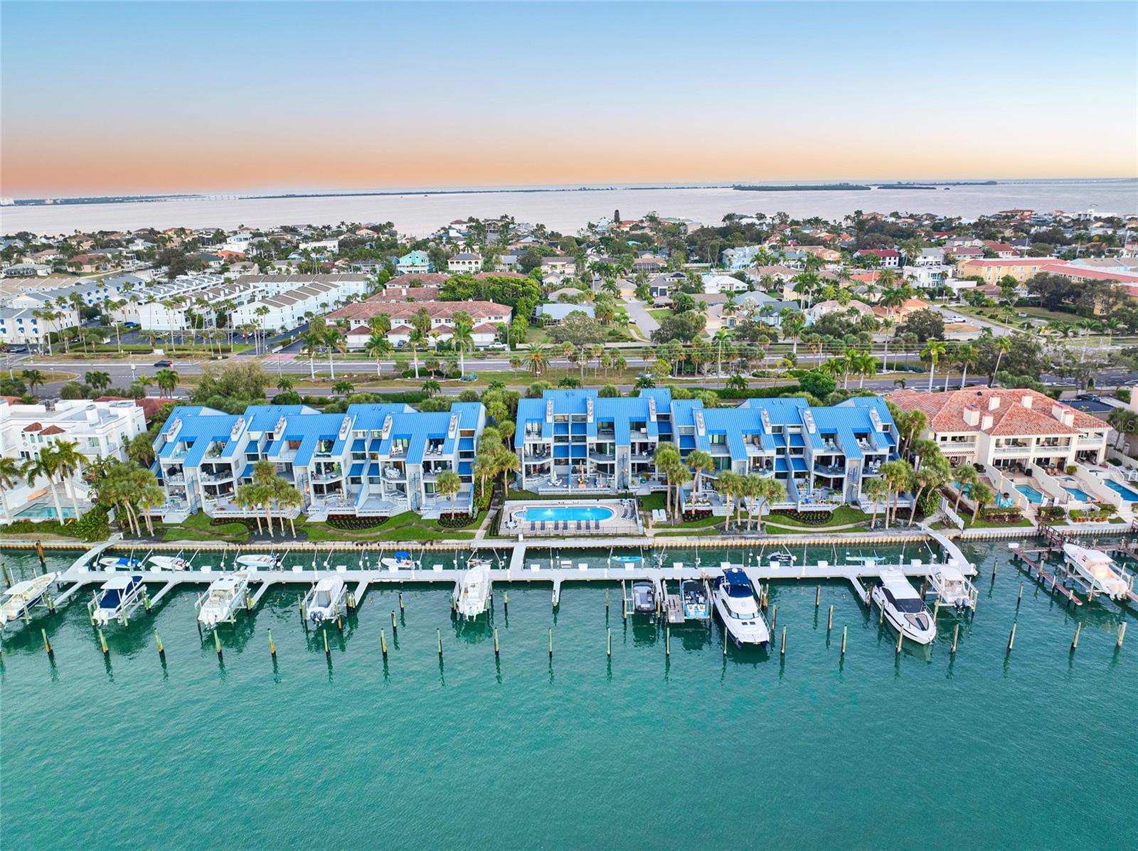 PORT TIERRA CONDO - Residential