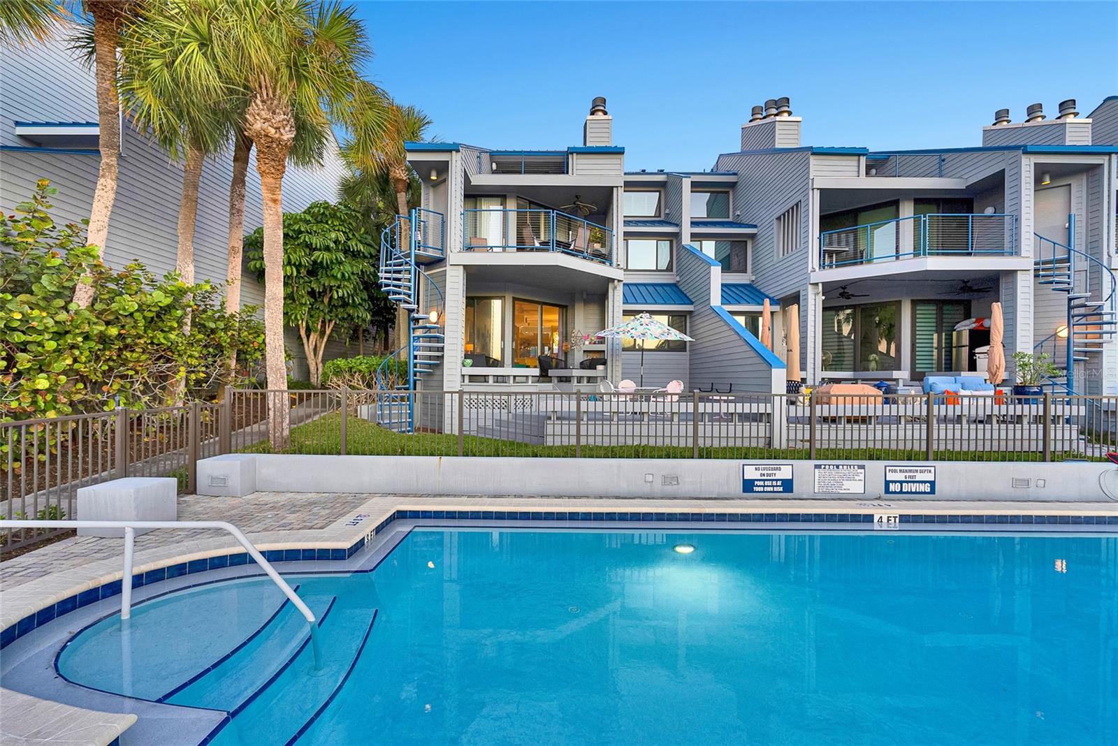 PORT TIERRA CONDO - Residential