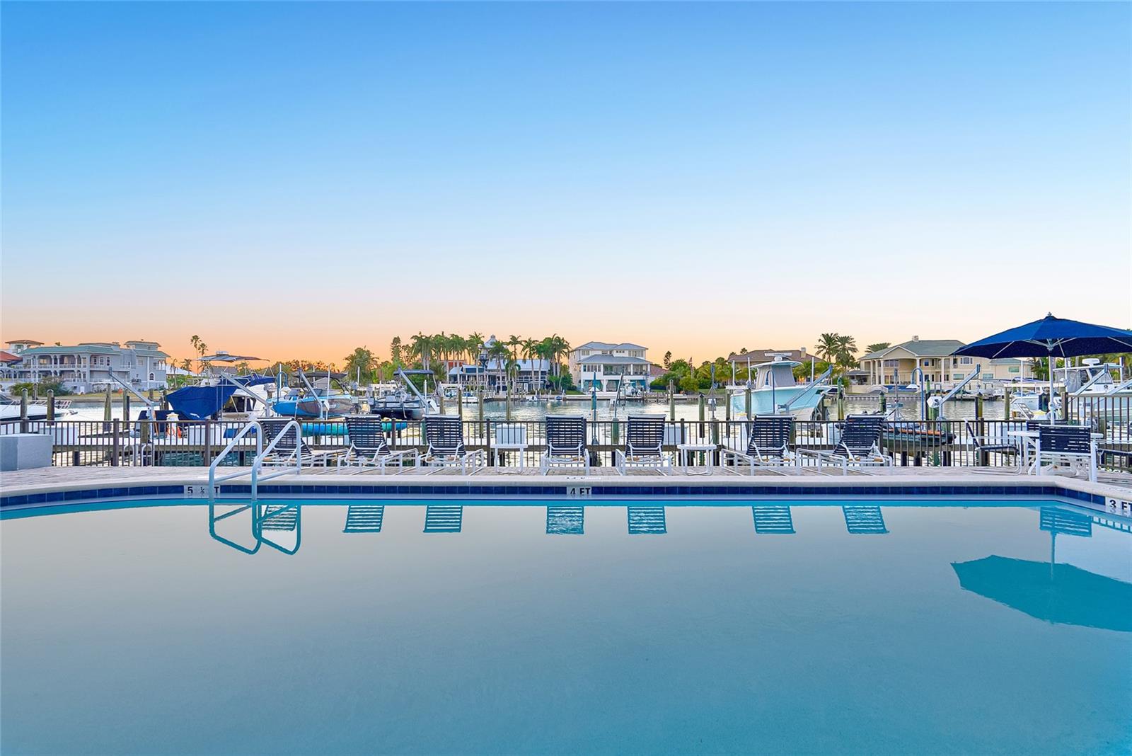 PORT TIERRA CONDO - Residential