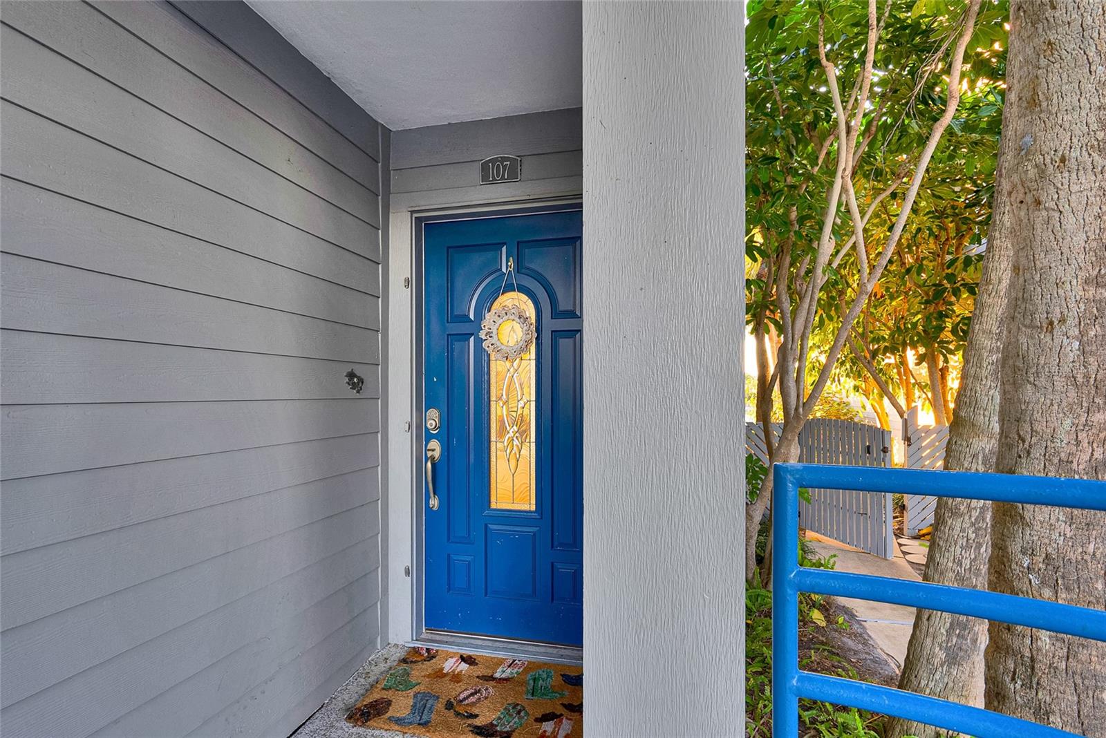 910 PINELLAS BAYWAY S 107