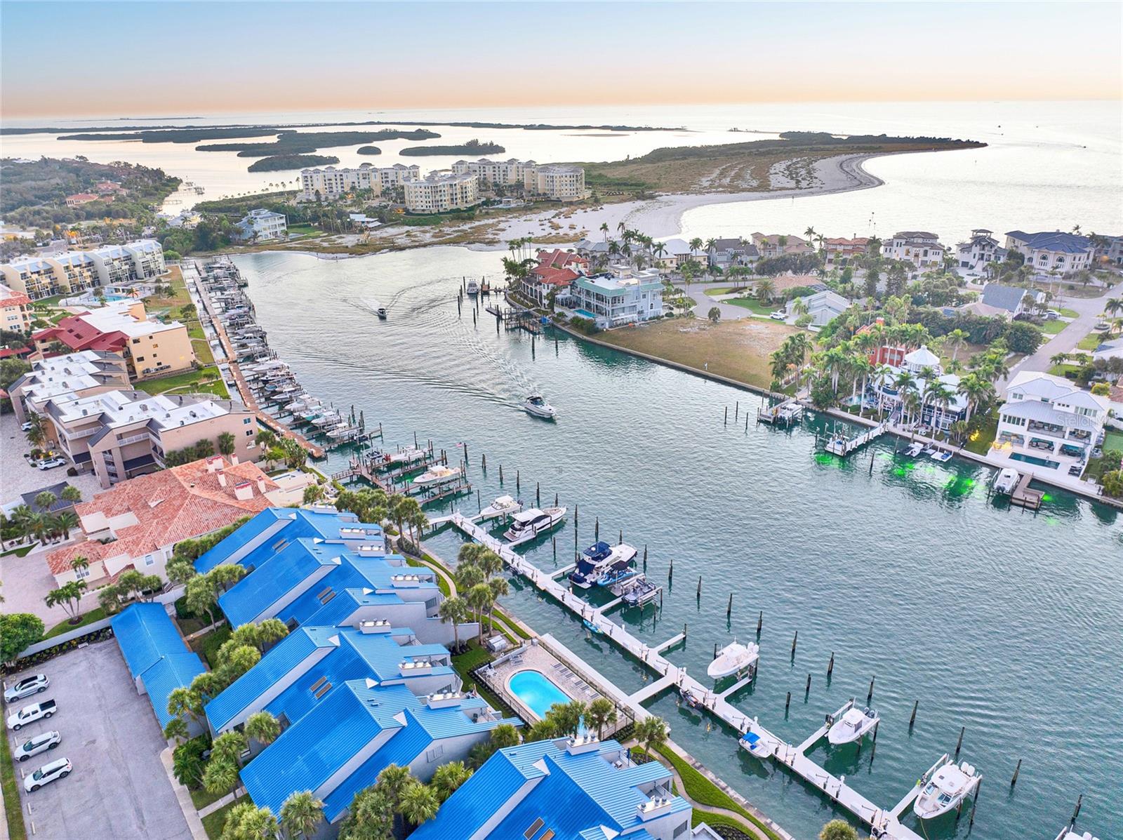 PORT TIERRA CONDO - Residential