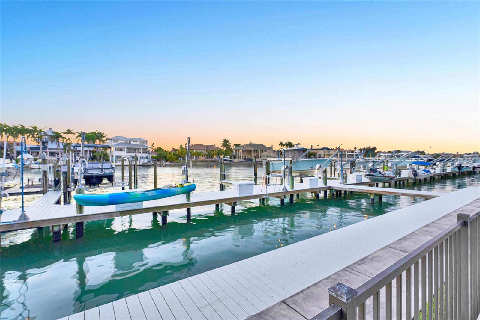 PORT TIERRA CONDO - Residential