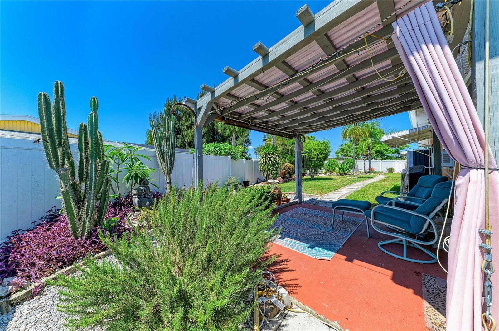 PORT CHARLOTTE GOLF CRSE SEC - Residential