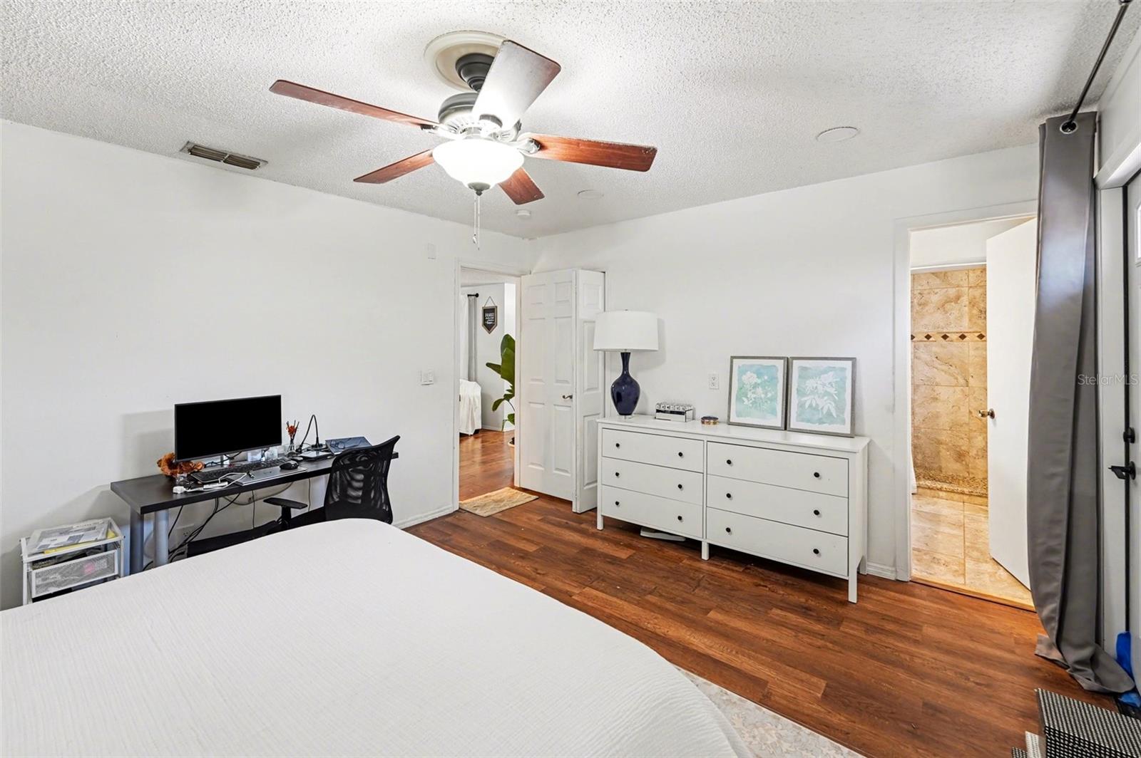 HARBOR PALMS UNIT ELEVEN - Residential