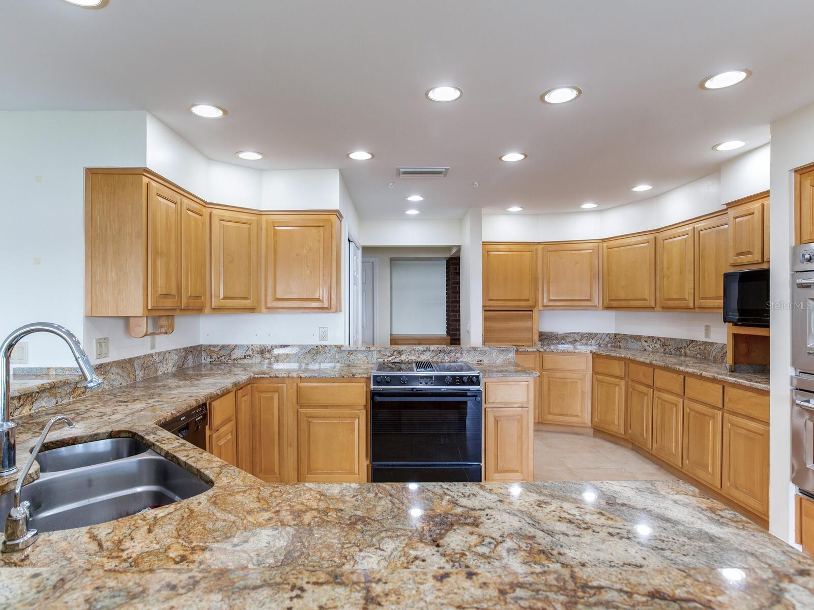KEYSTONE LAKE VIEW PARK - Residential
