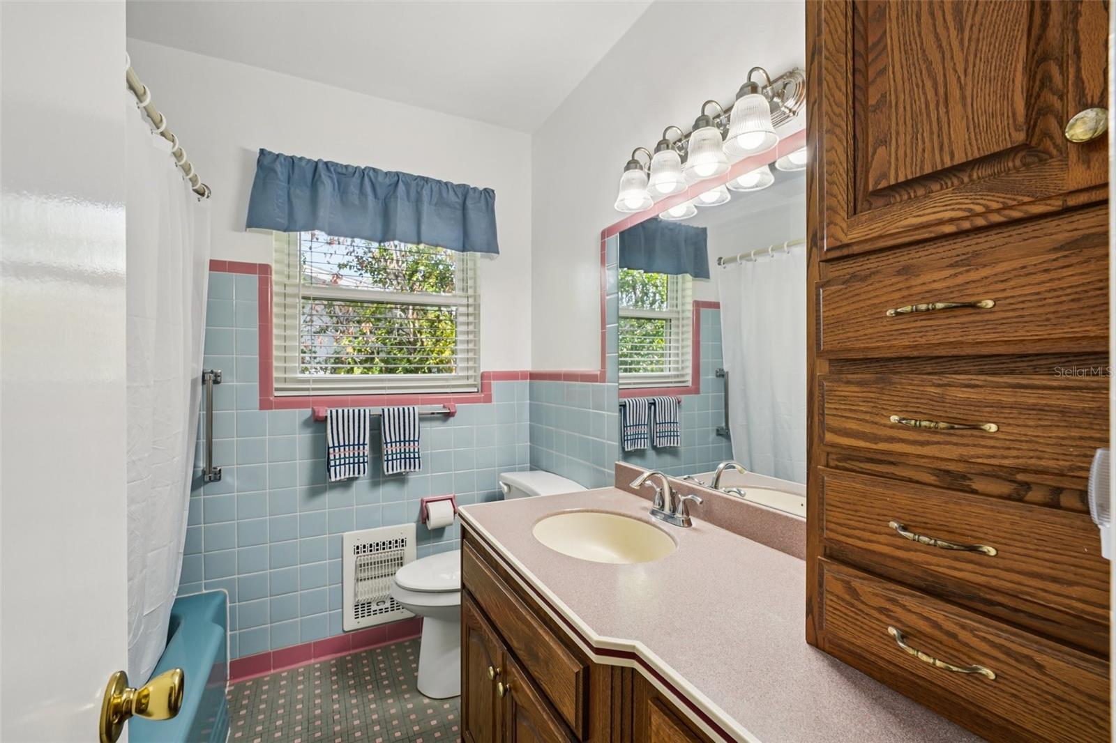 LAKE PASADENA DEV - Residential