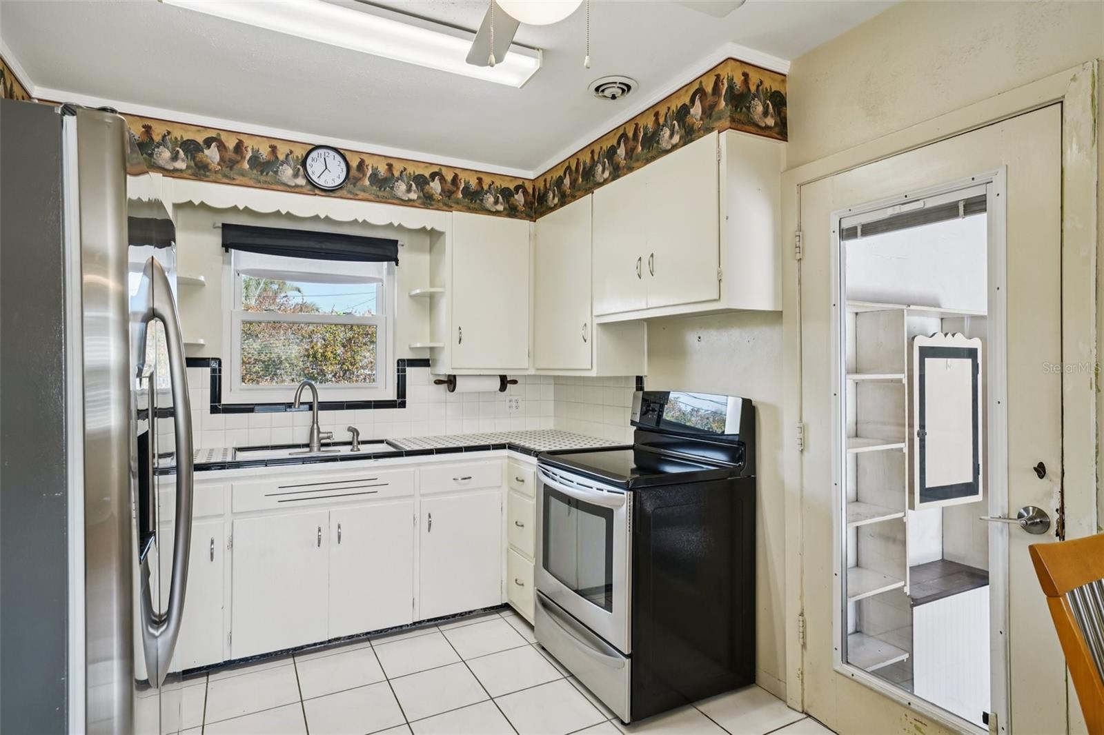 LAKE PASADENA DEV - Residential