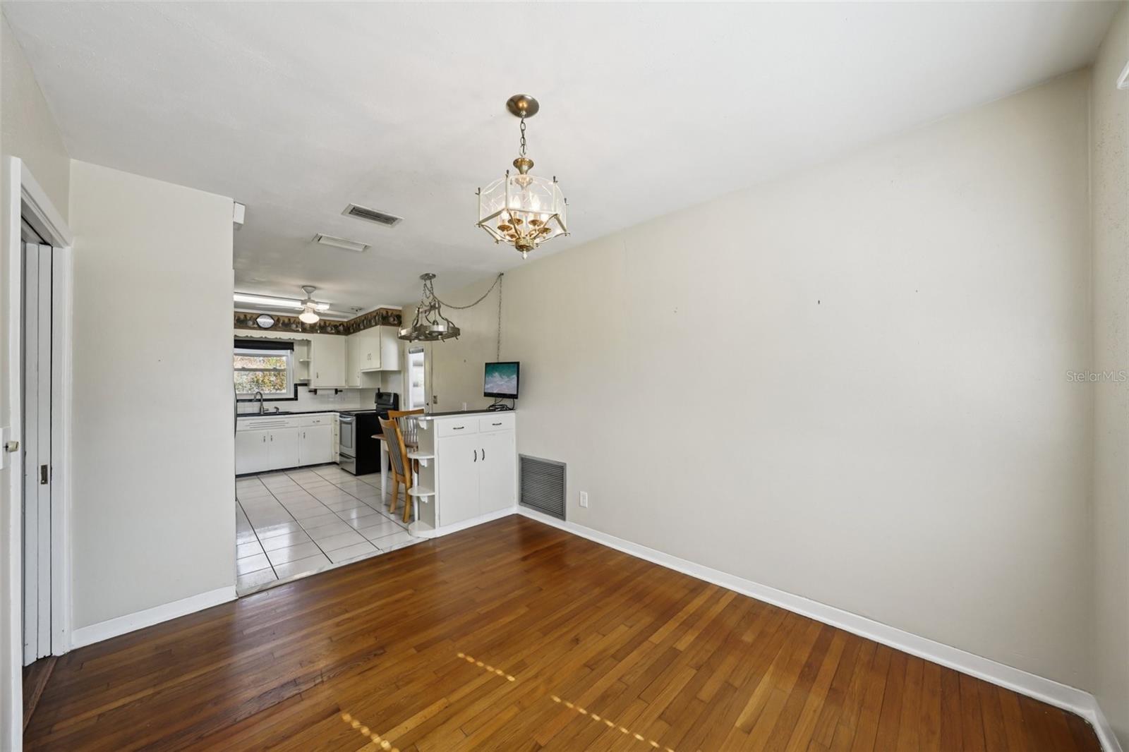 LAKE PASADENA DEV - Residential