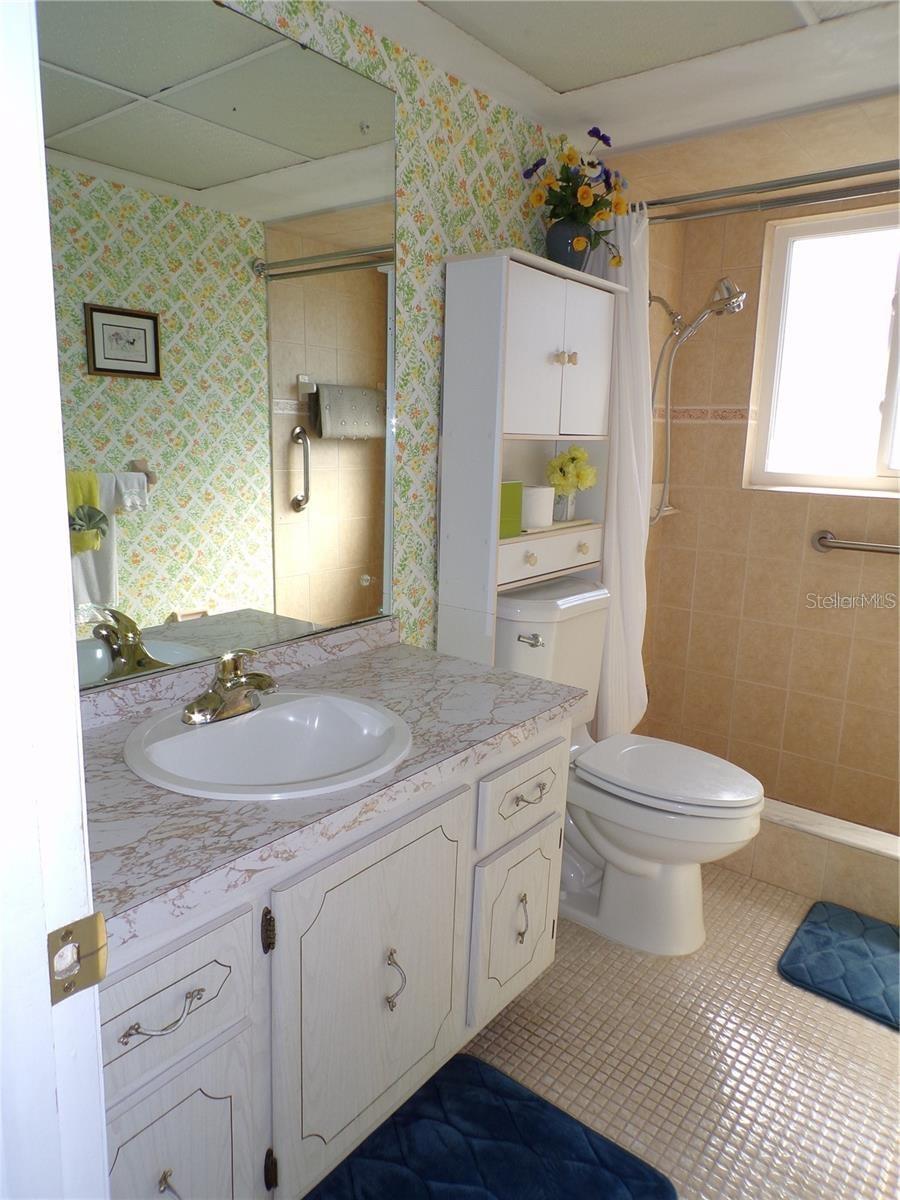 ROTONDA WEST OAKLAND HILLS - Residential Lease