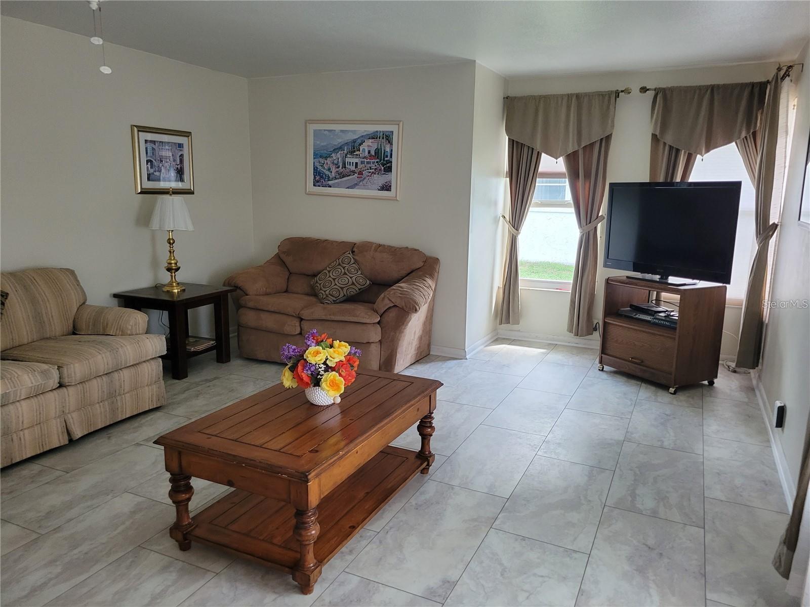 ROTONDA WEST OAKLAND HILLS - Residential Lease