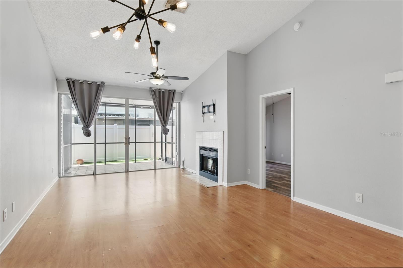 16109 RAMBLING VINE DRIVE E