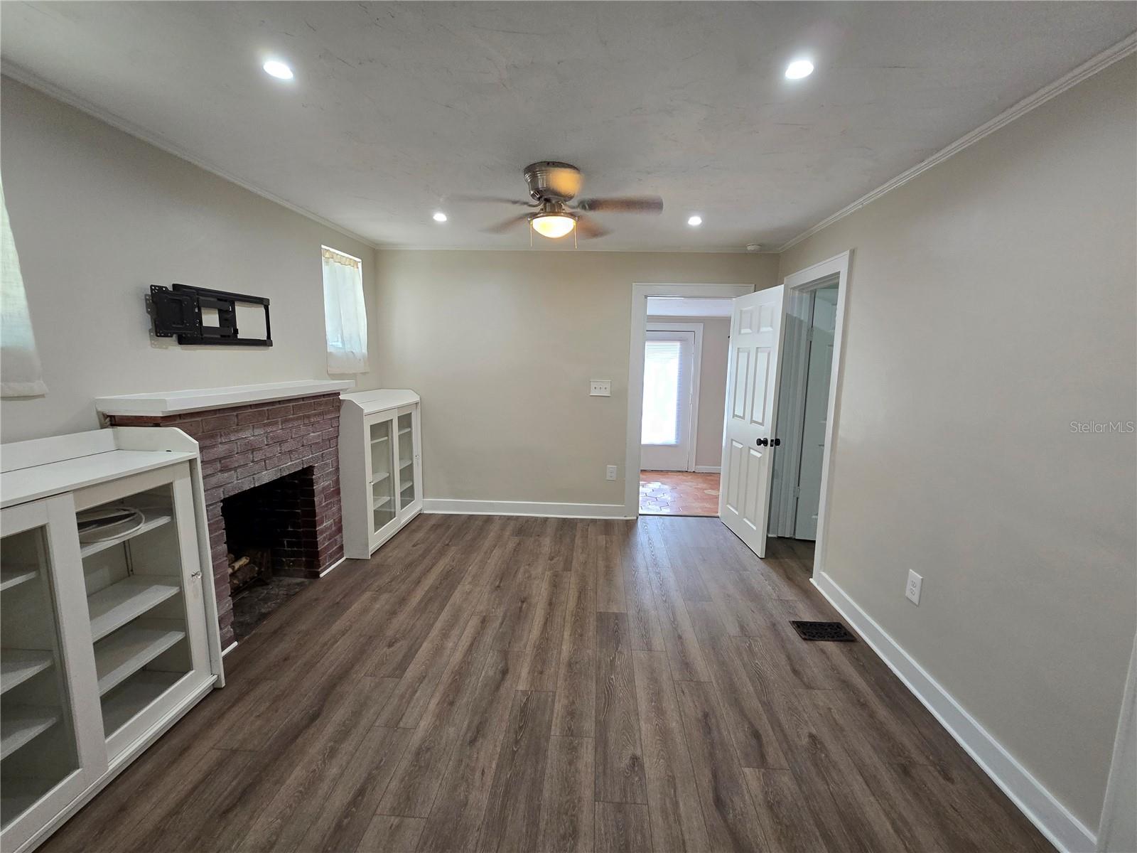 ST CLOUD 2ND TOWN OF - Residential Income