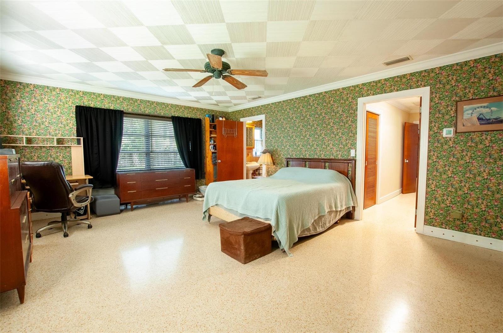 EVANGELINE TERRACE - Residential