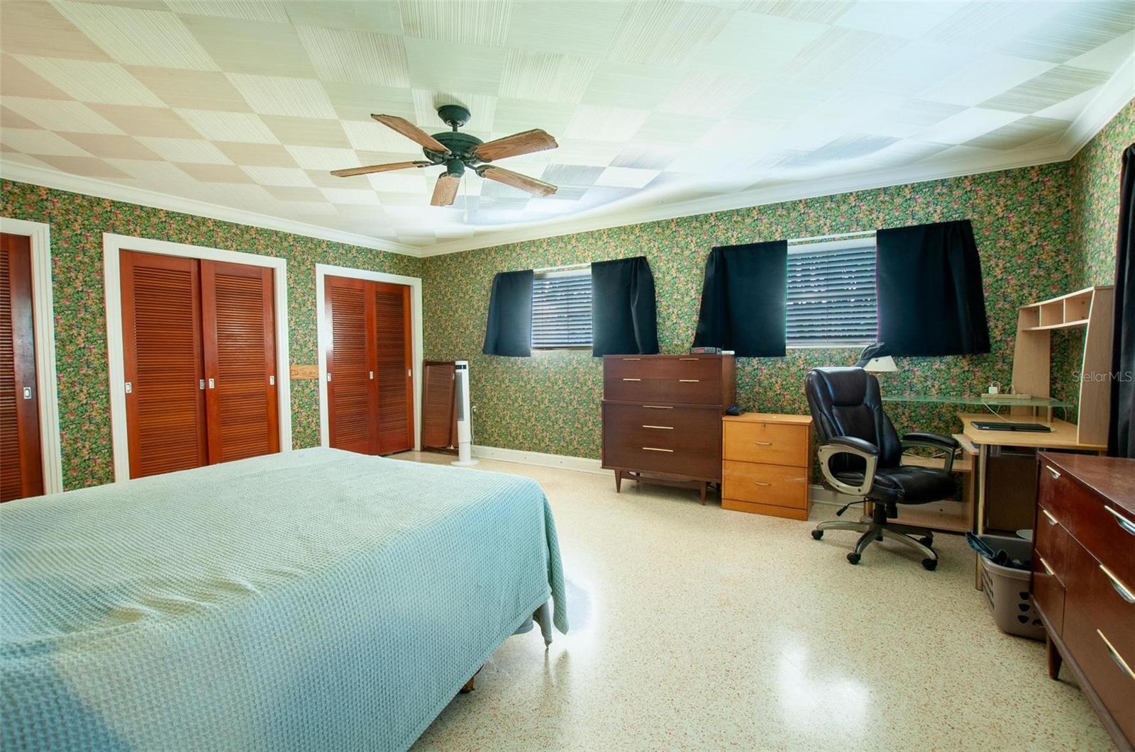 EVANGELINE TERRACE - Residential