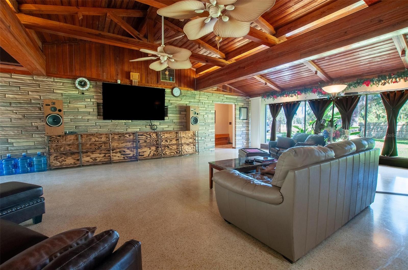 EVANGELINE TERRACE - Residential