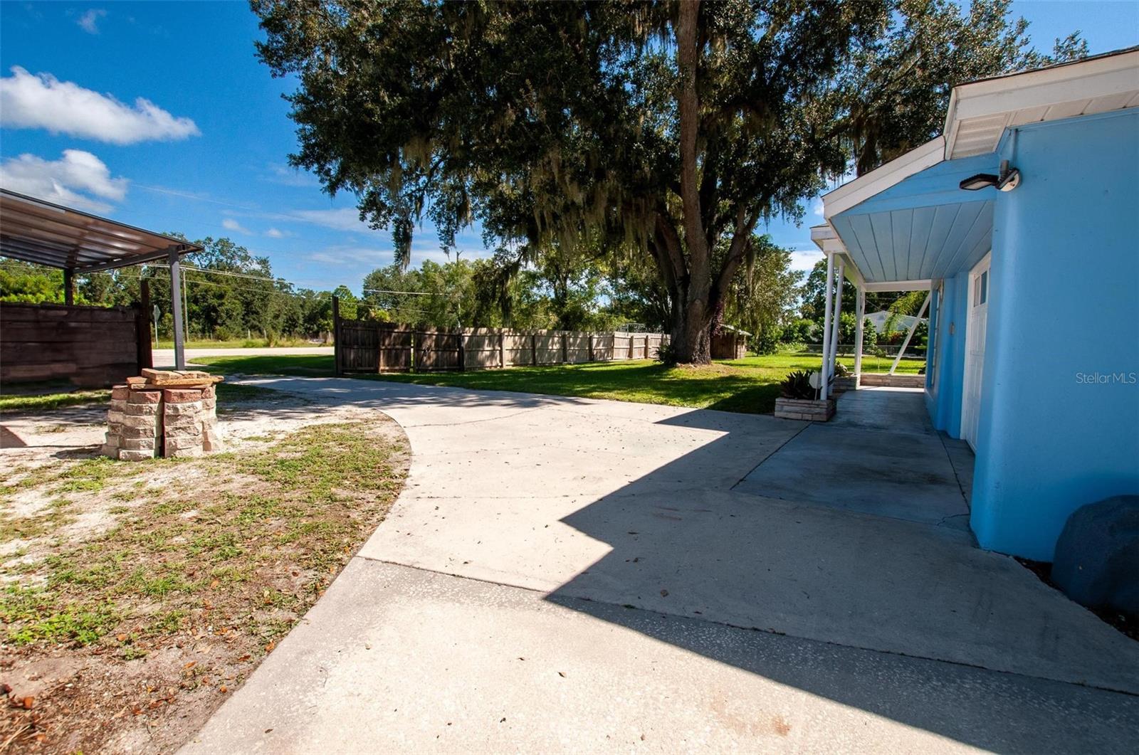 EVANGELINE TERRACE - Residential