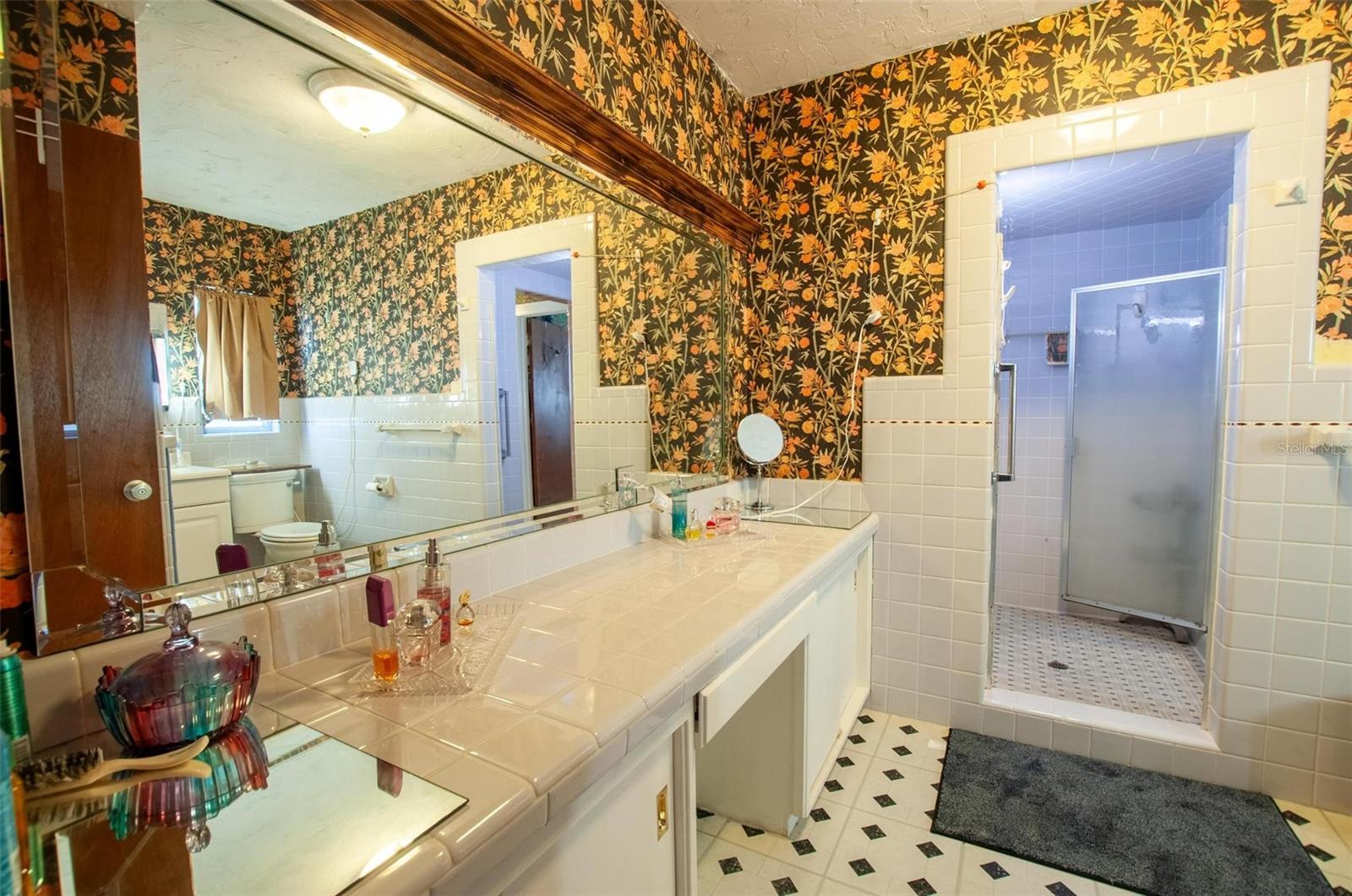 EVANGELINE TERRACE - Residential