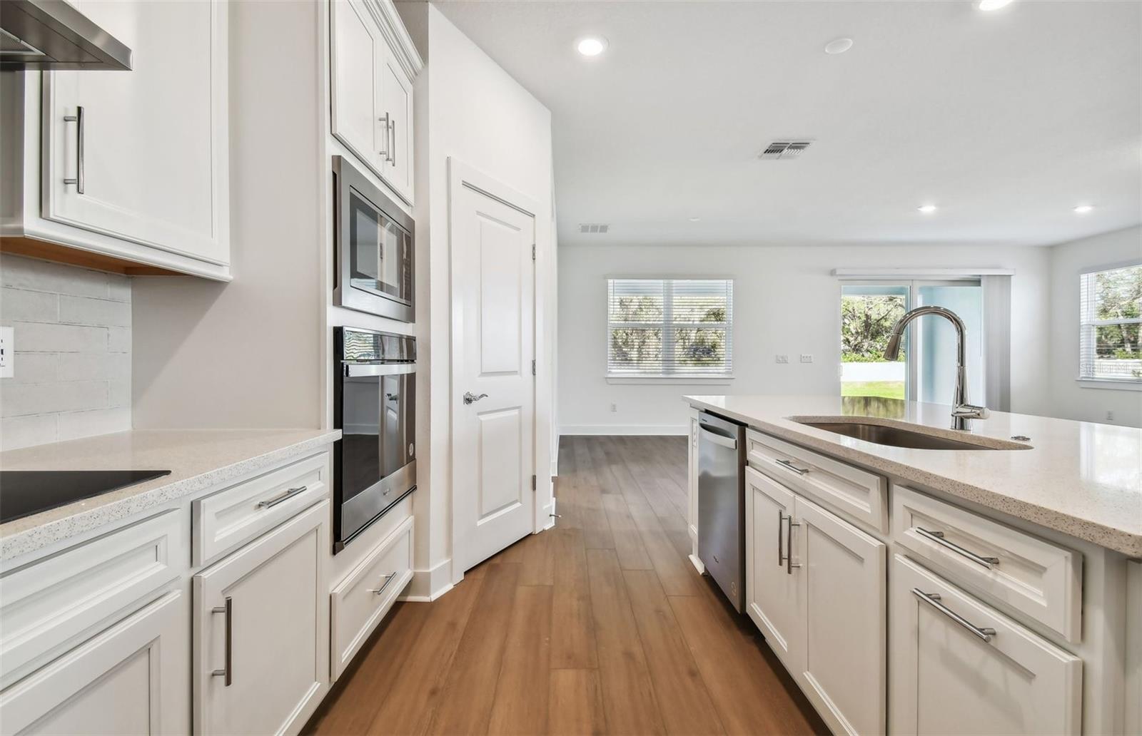 9928 JOHNSON OAKS GLEN