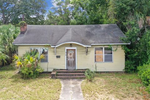 A home in TAMPA