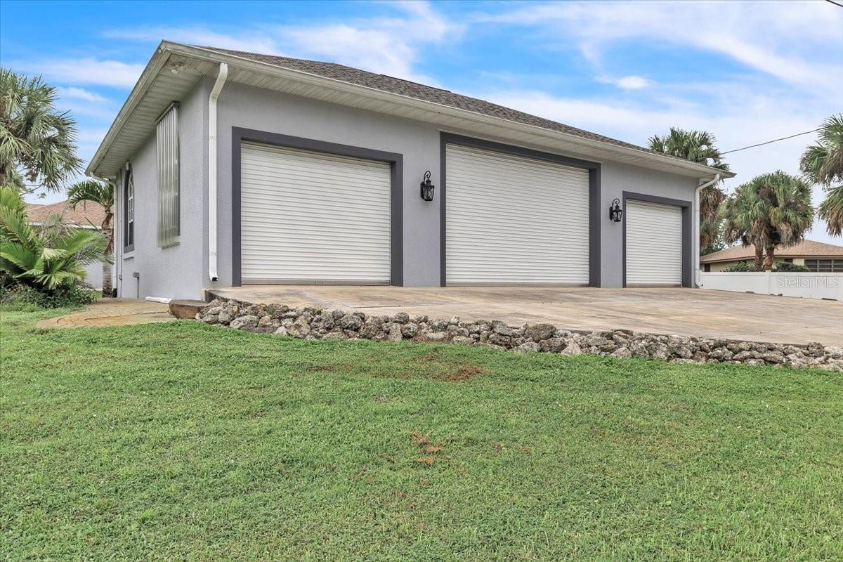 1114 CAMPBELL STREET