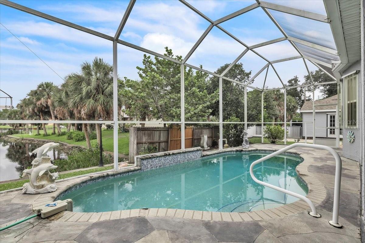 1114 CAMPBELL STREET