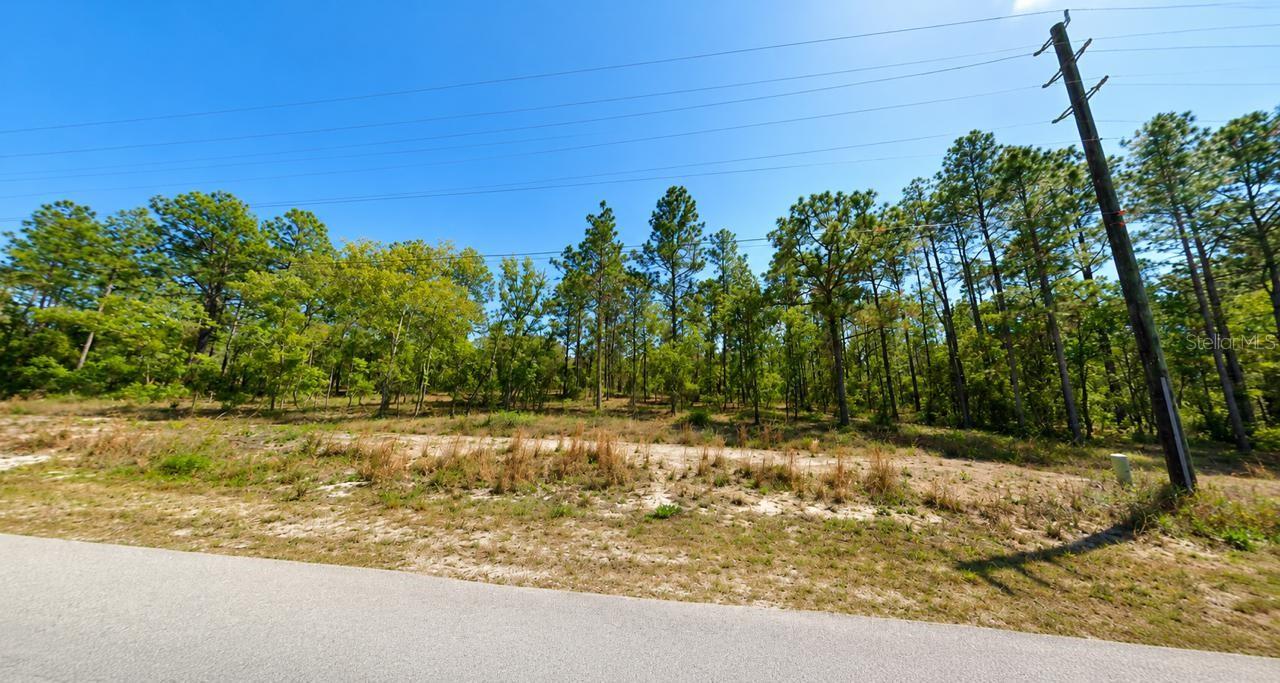 RAINBOW LAKES ESTATE - Land