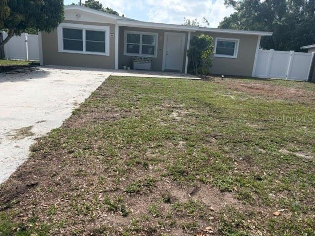 Photo of 11601 109th Street, Seminole, FL 33778 (MLS # TB8512414)