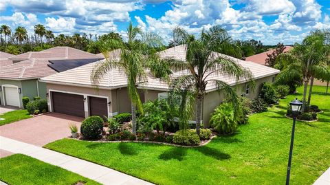 A home in WIMAUMA