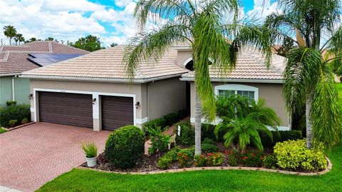 A home in WIMAUMA