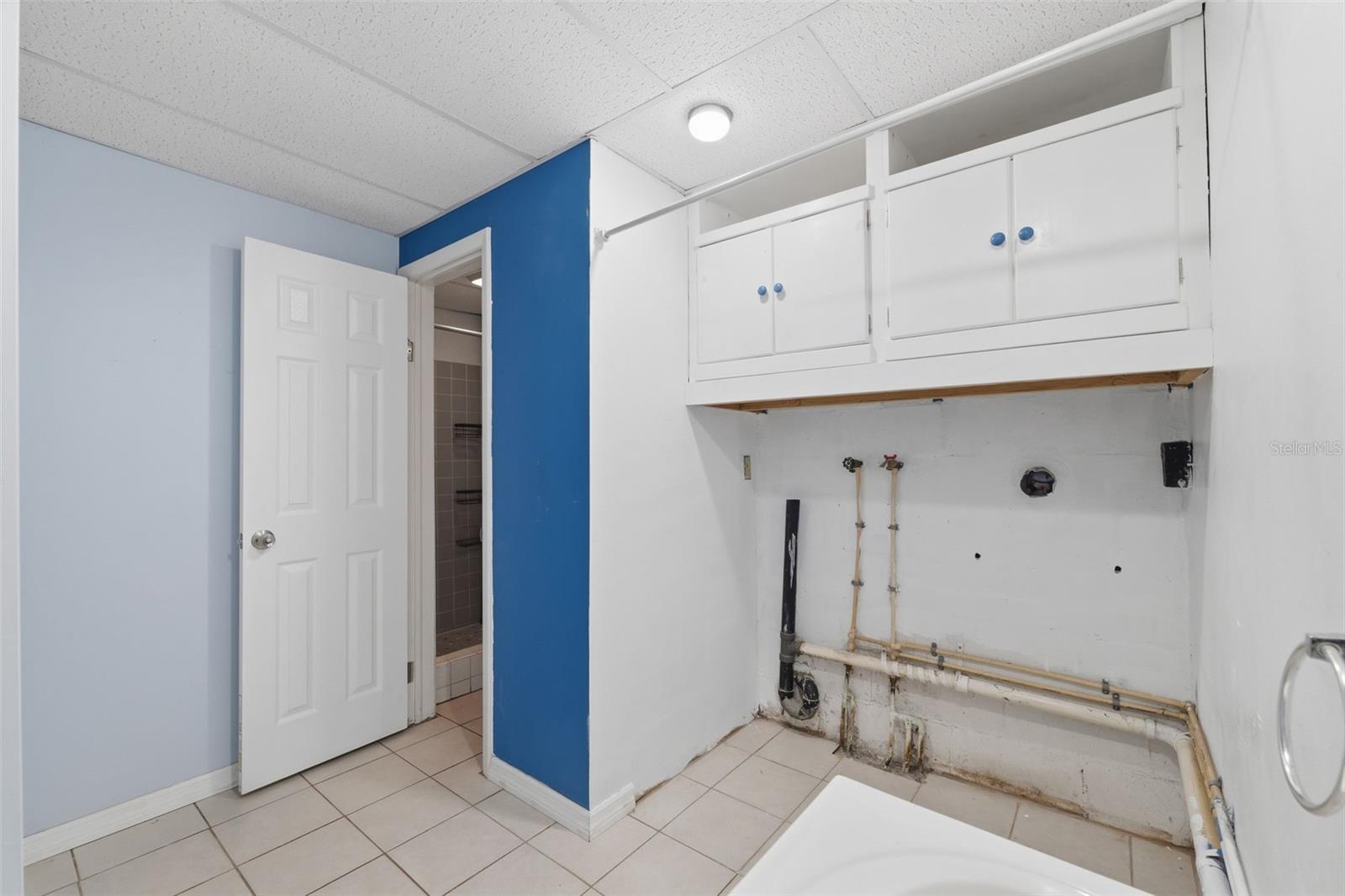 REGENCY PARK - Residential