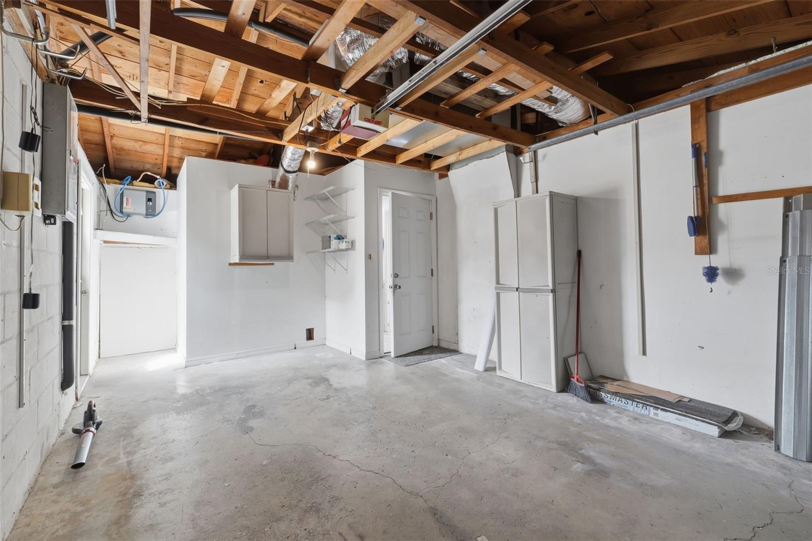 REGENCY PARK - Residential