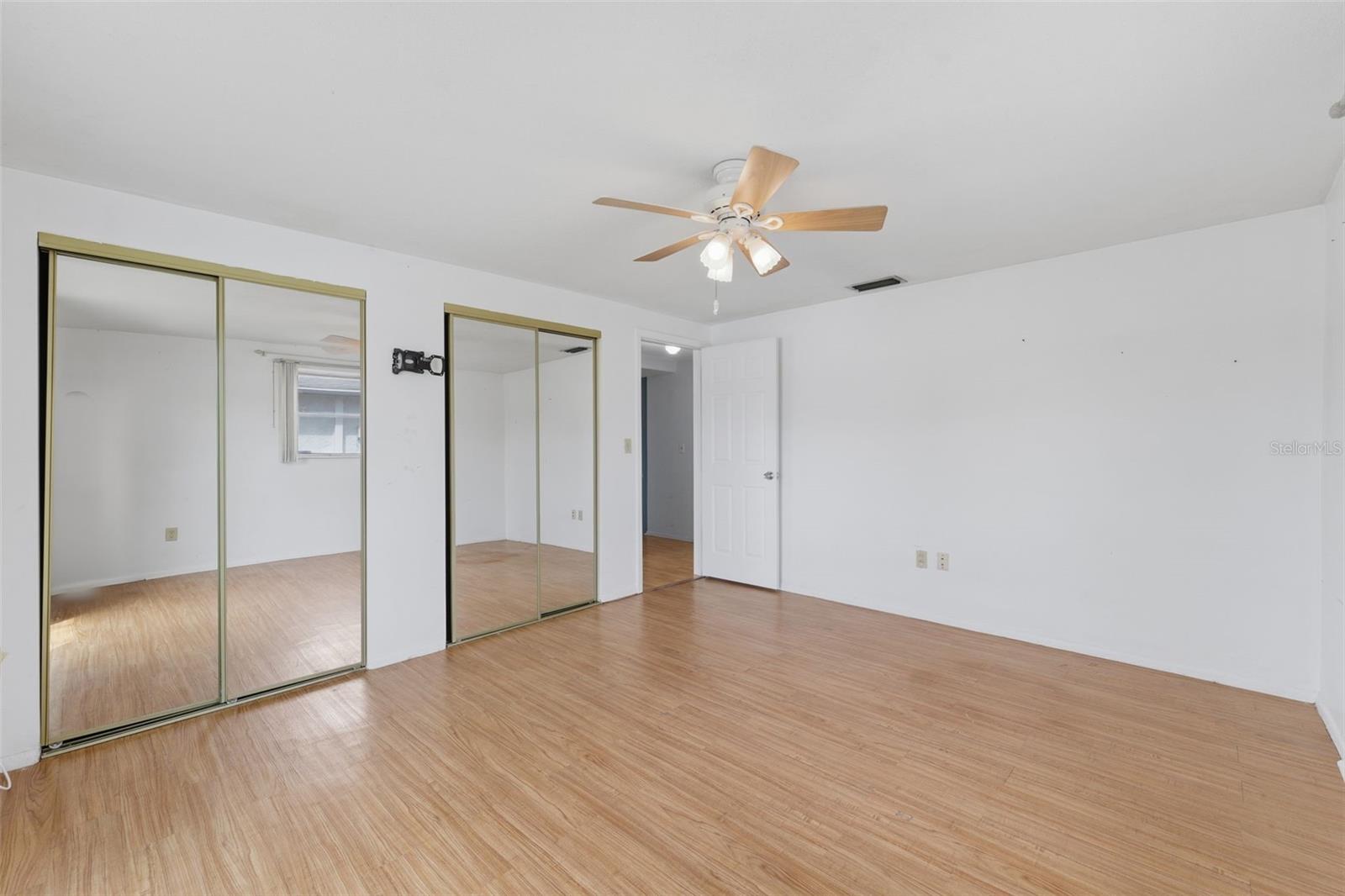 REGENCY PARK - Residential