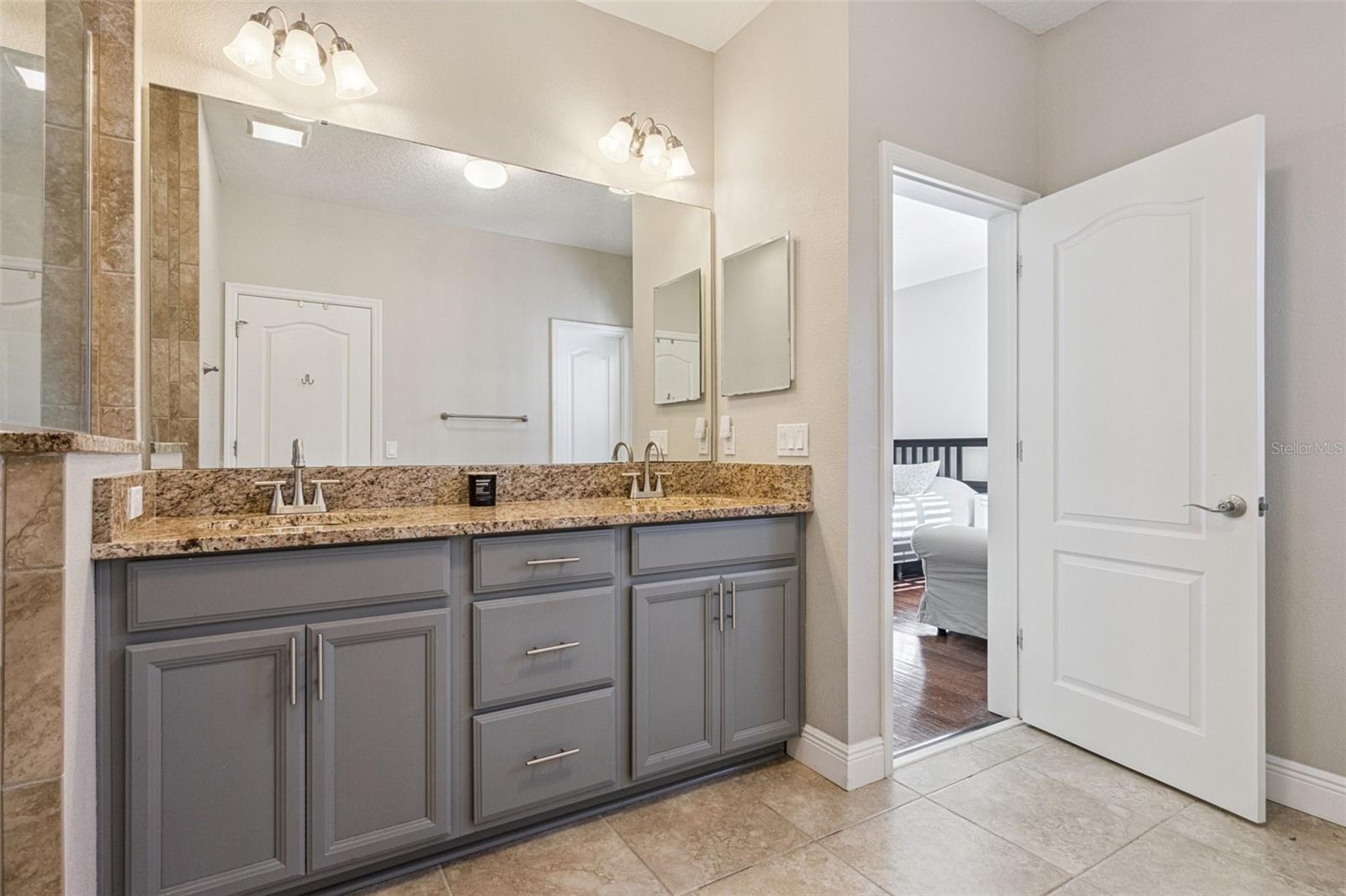 CELEBRATION SOUTH VILLAGE UNIT 4 REP 1 - Residential