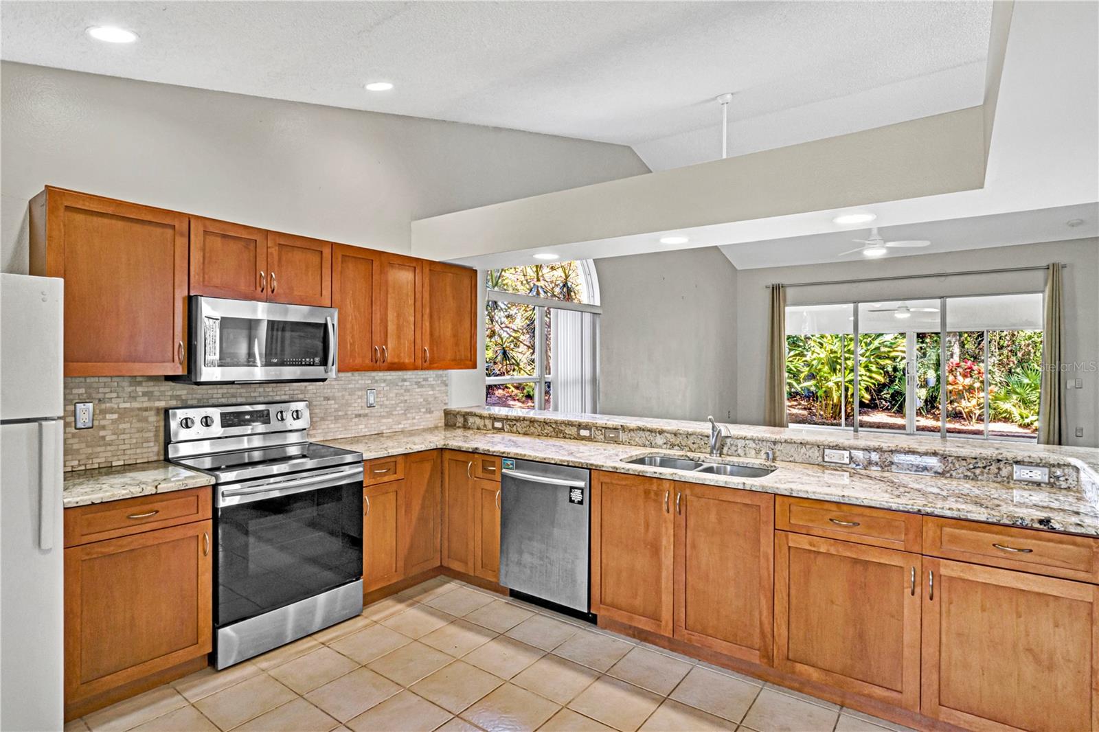 LONGWOOD VILLAS - Residential