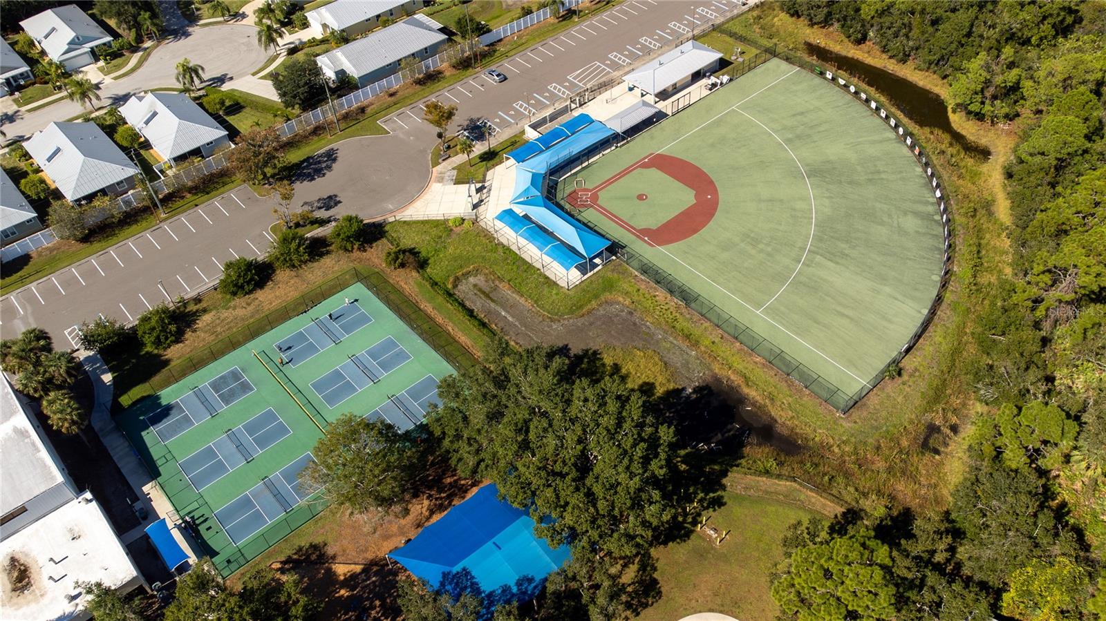 LONGWOOD VILLAS - Residential