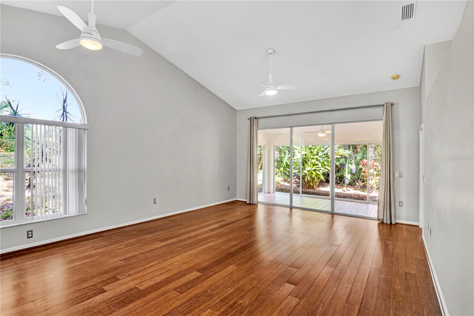 LONGWOOD VILLAS - Residential