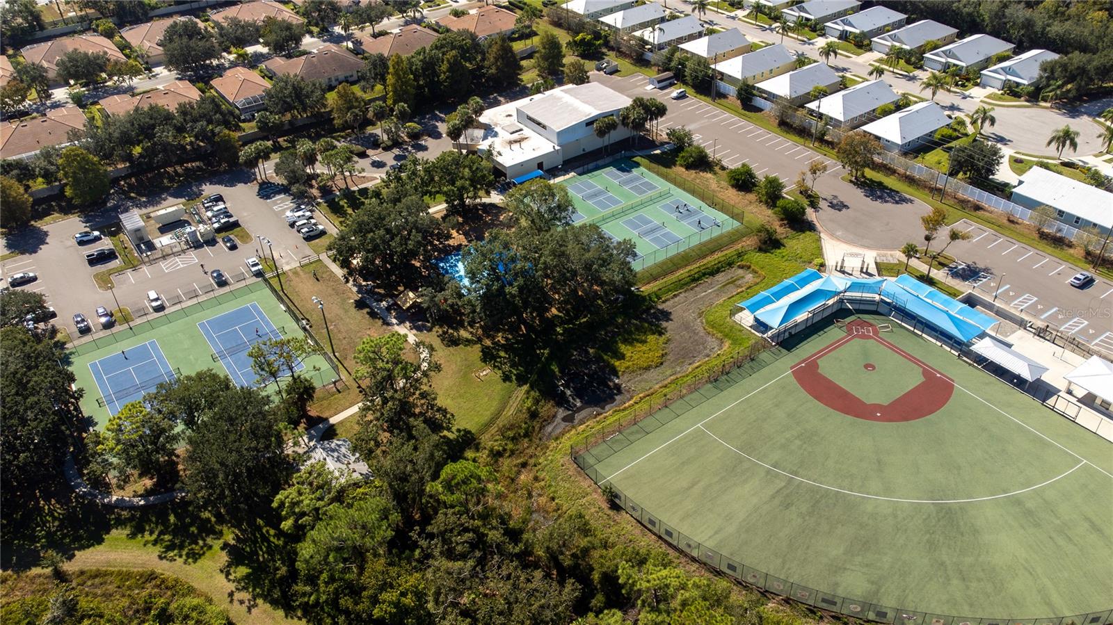 LONGWOOD VILLAS - Residential