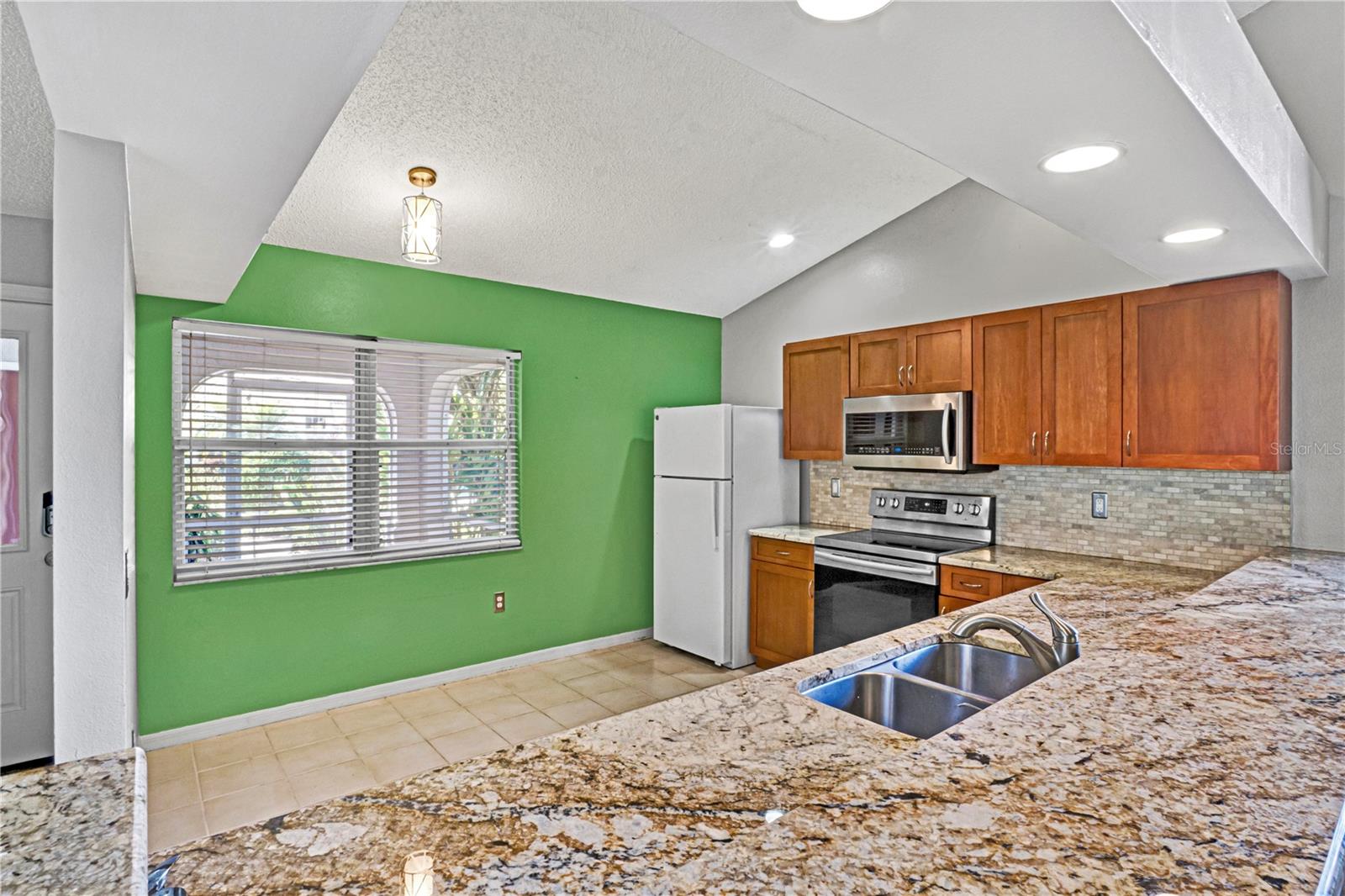 LONGWOOD VILLAS - Residential