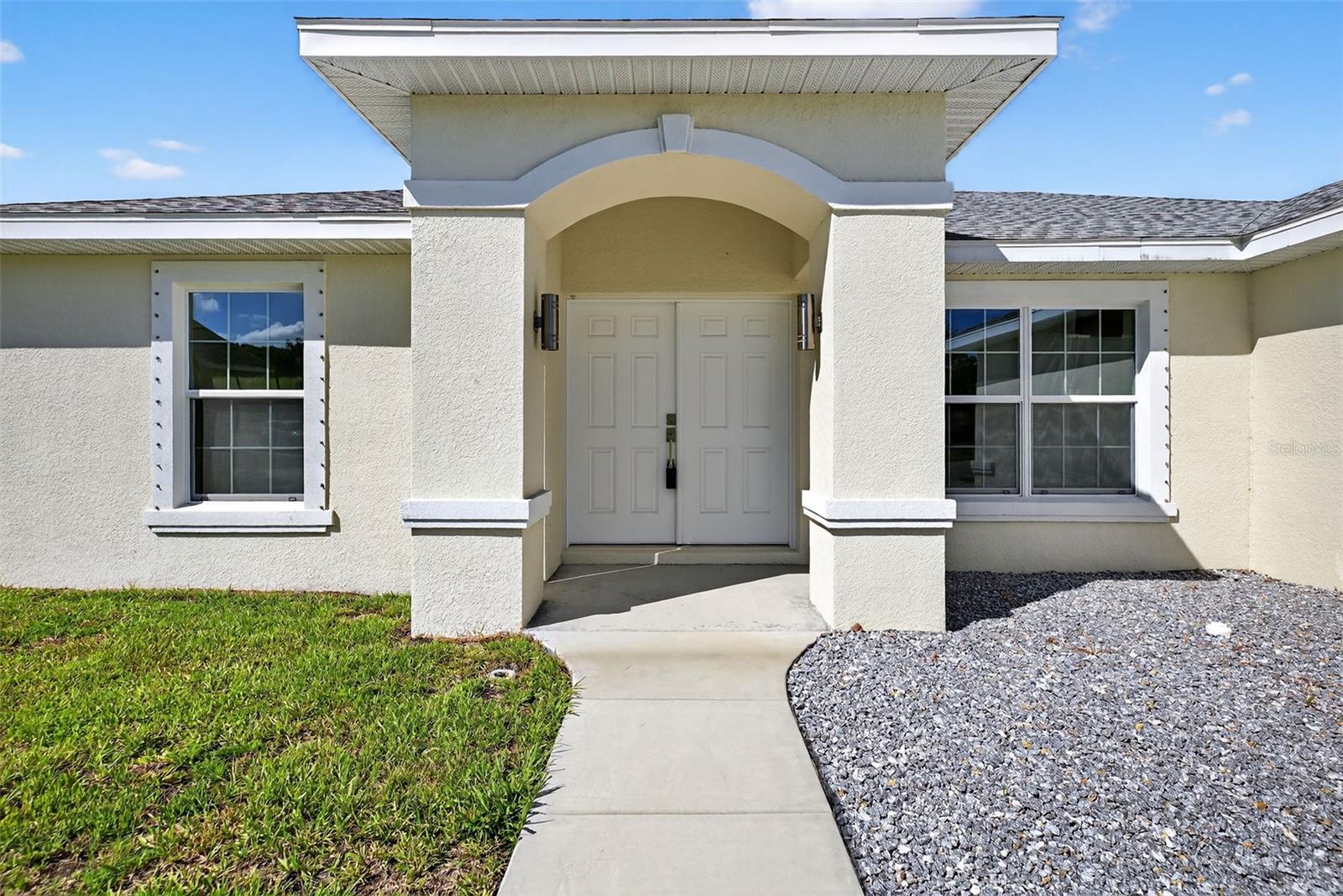 10115 BRIAR CIRCLE