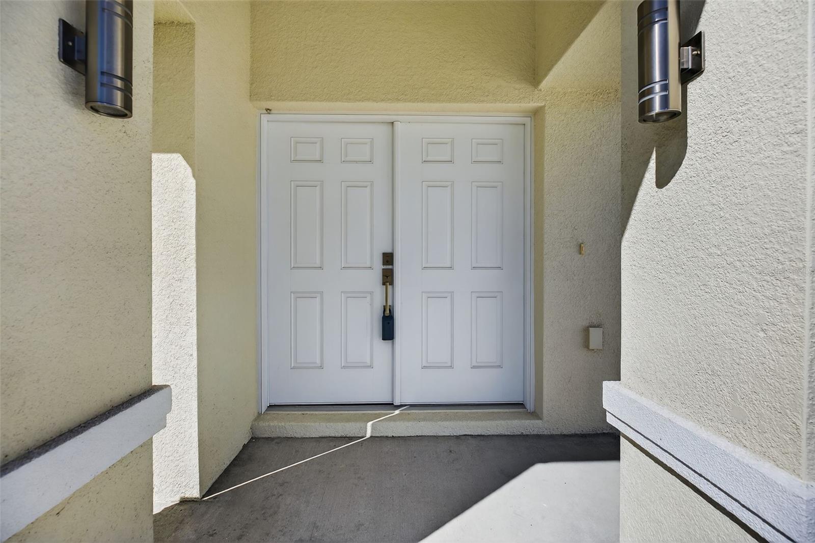 10115 BRIAR CIRCLE
