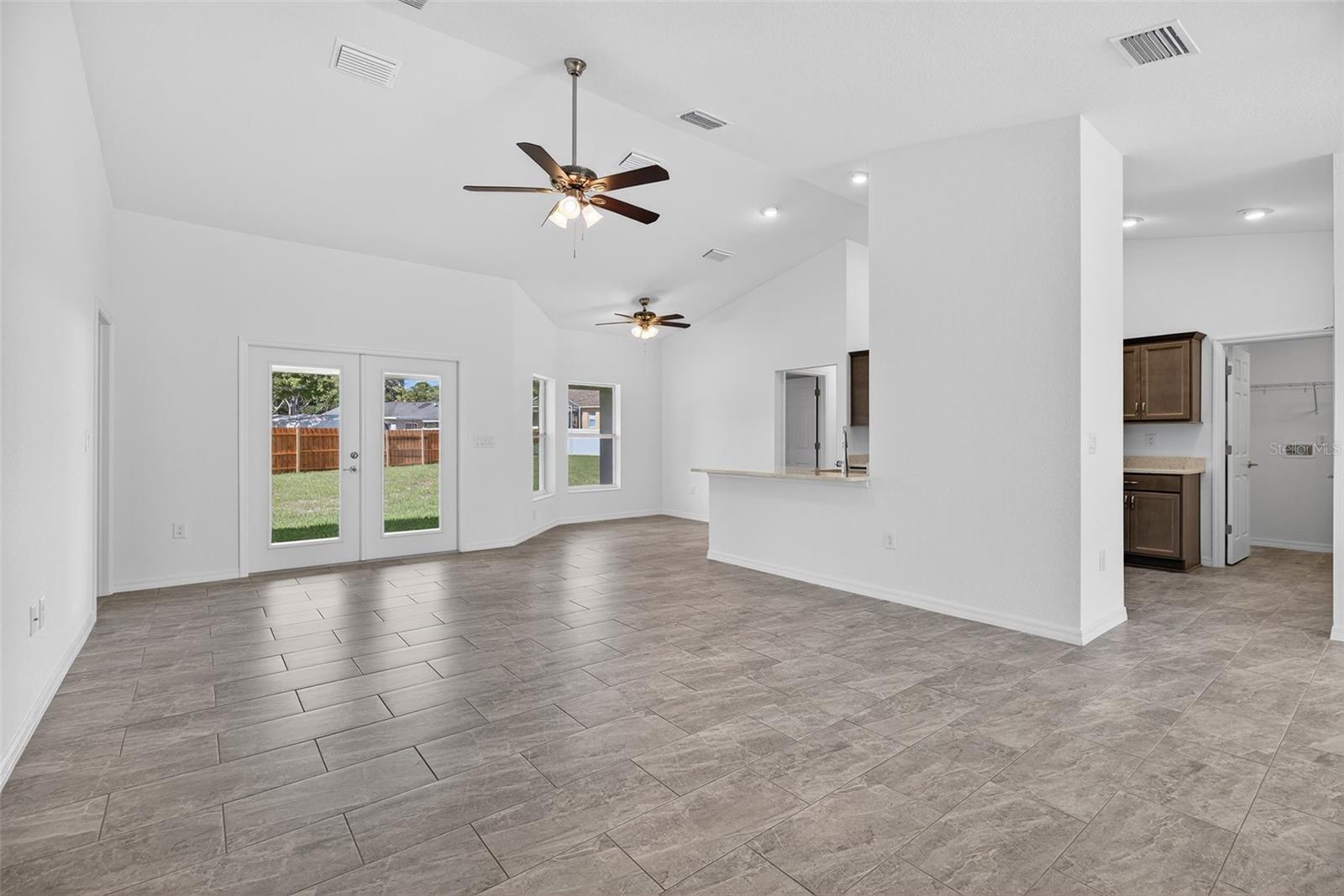 10115 BRIAR CIRCLE