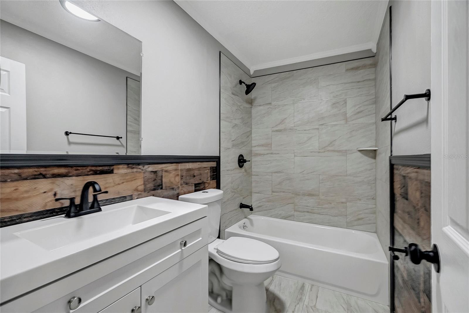 SUBDIVISION OF TRACTS 15 & 1 - Residential