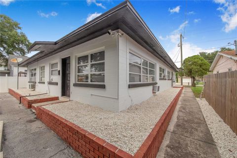 Photo of 275 7th Street SW, Winter Haven, FL 33880 (MLS # S5151371)