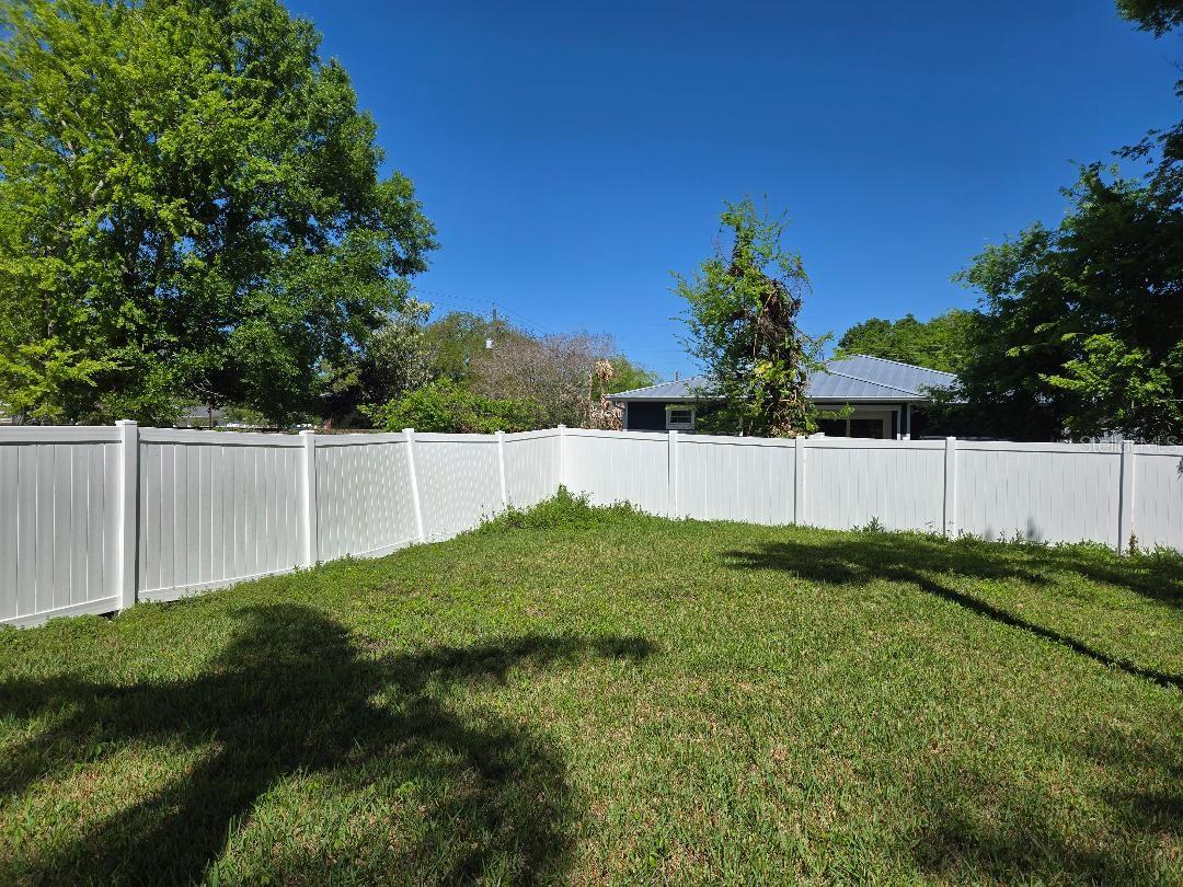 SUBURB ROYAL - Residential