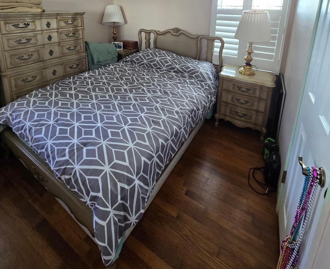 SUBURB ROYAL - Residential