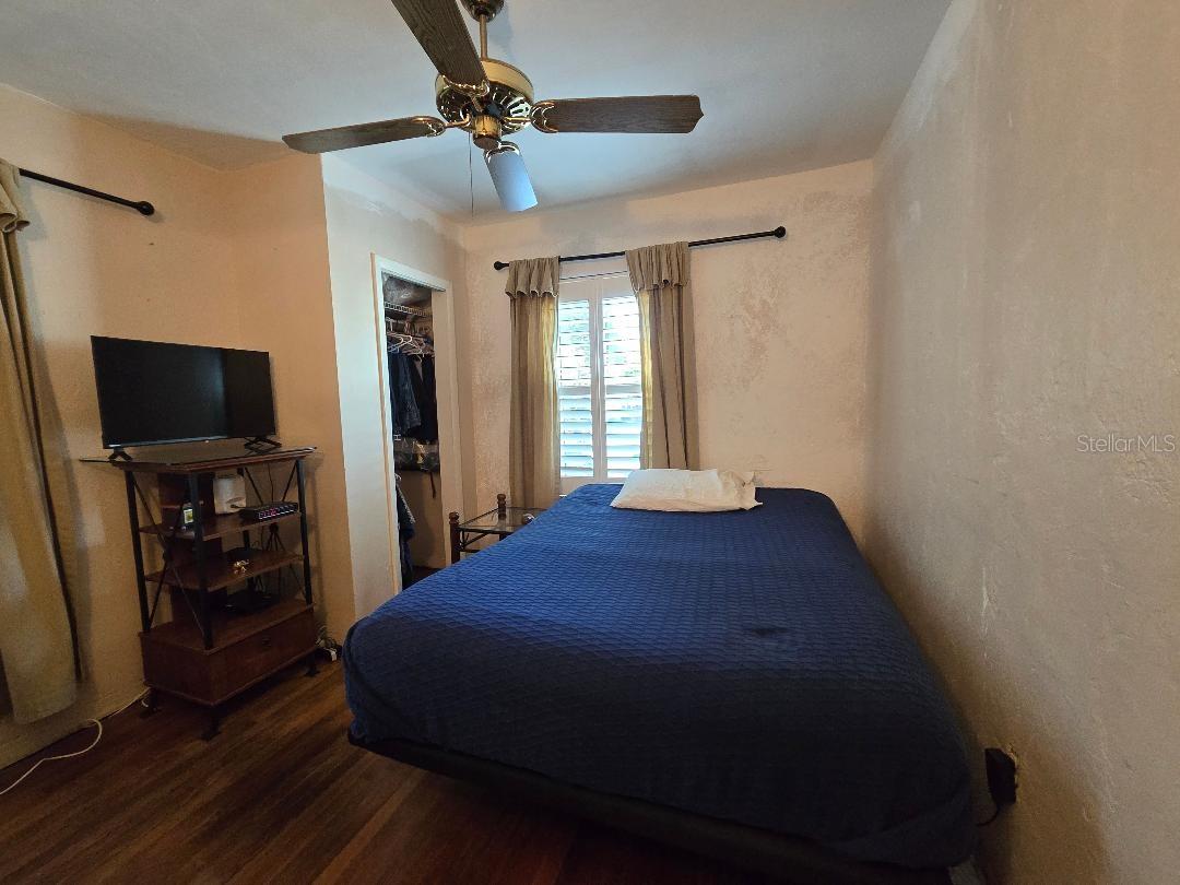 SUBURB ROYAL - Residential