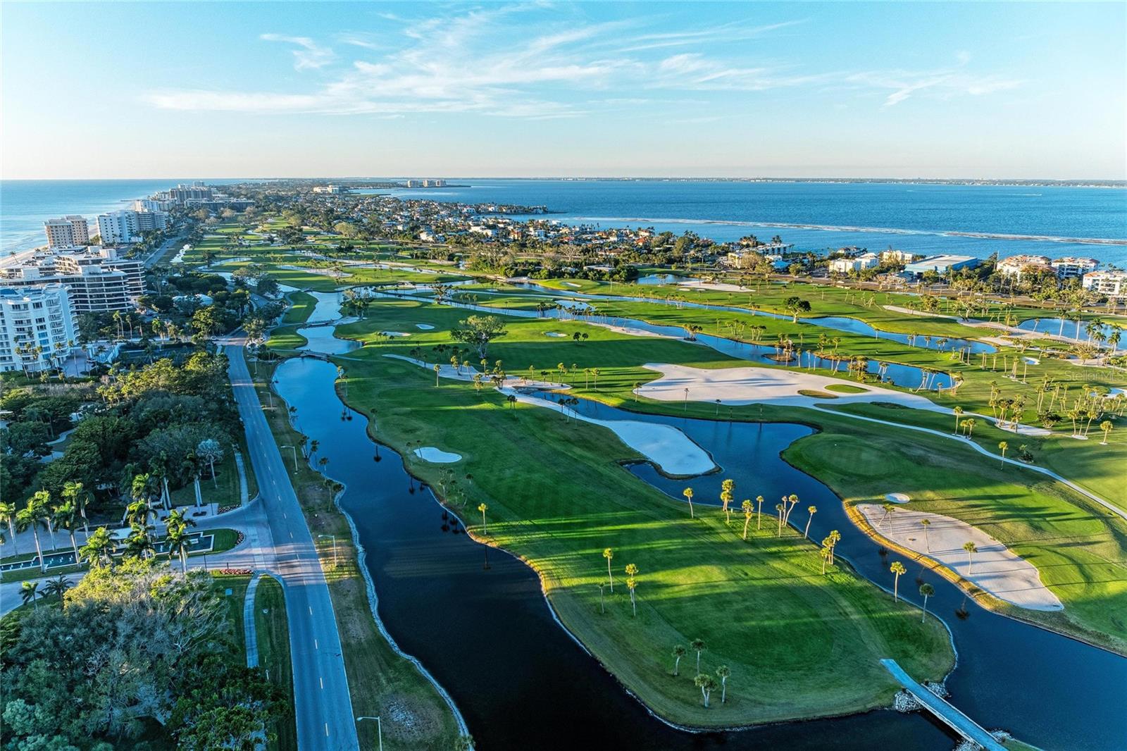 COUNTRY CLUB SHORES - Residential